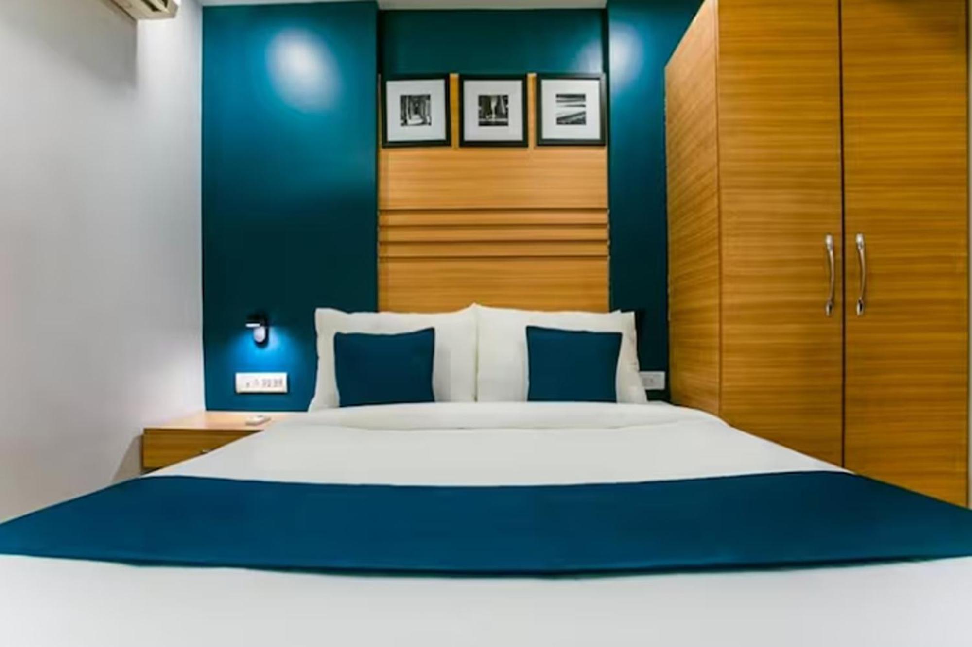 Hotel Concord Galaxy Мумбай Екстериор снимка