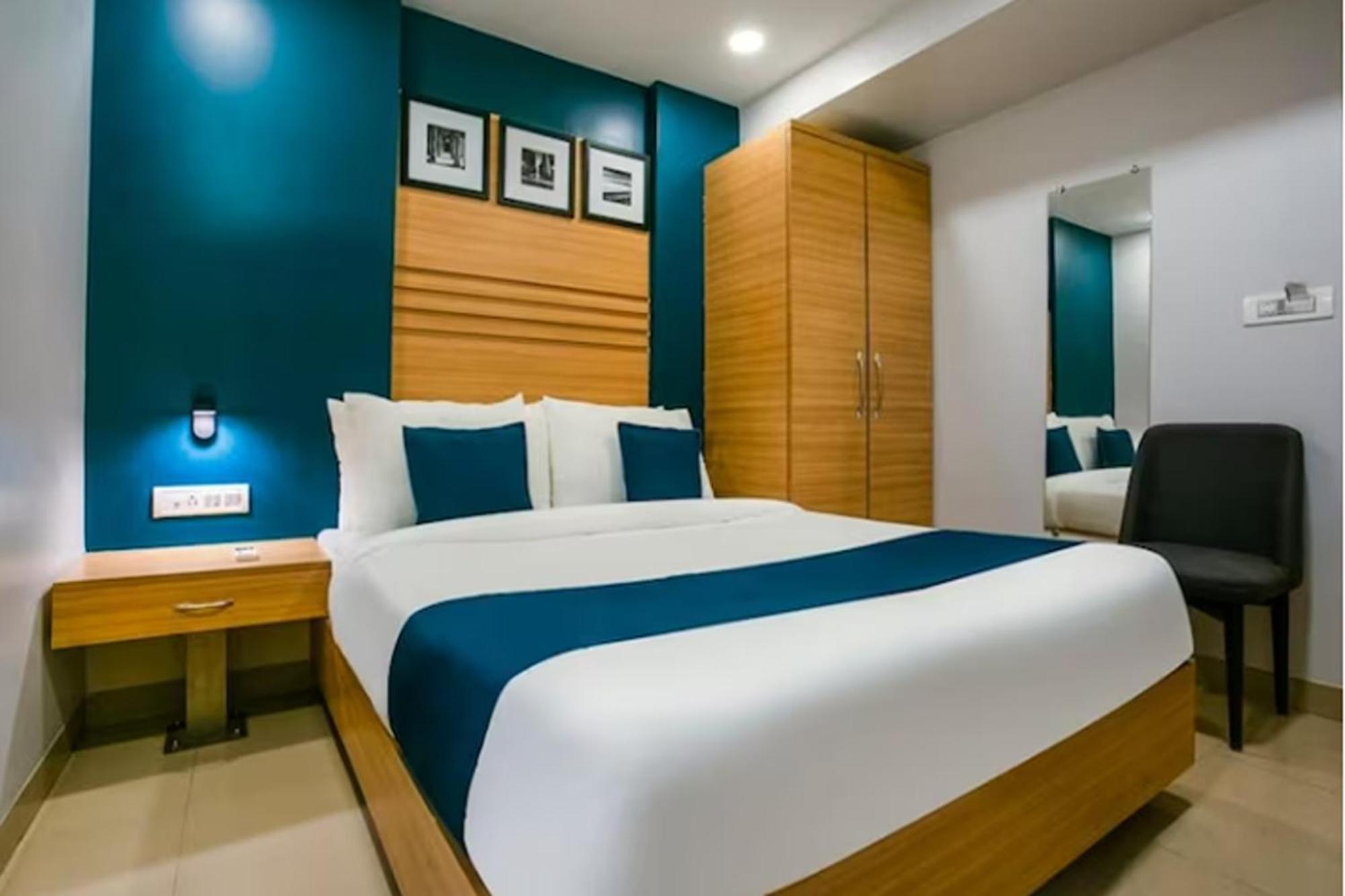 Hotel Concord Galaxy Мумбай Екстериор снимка