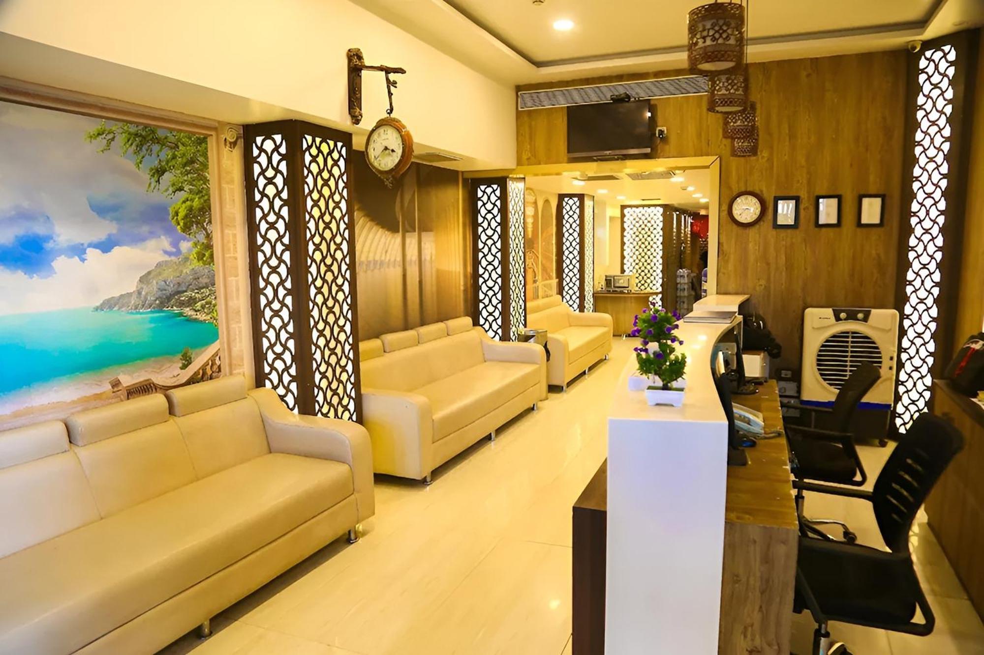 Hotel Concord Galaxy Мумбай Екстериор снимка
