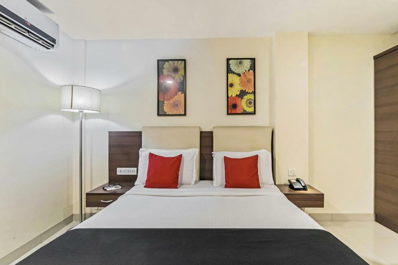 Hotel Concord Galaxy Мумбай Екстериор снимка