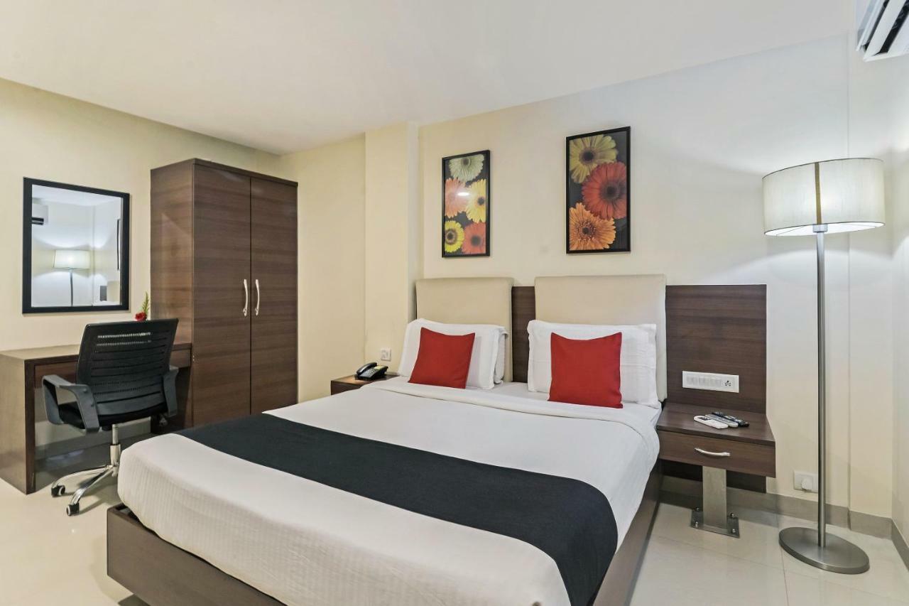 Hotel Concord Galaxy Мумбай Екстериор снимка