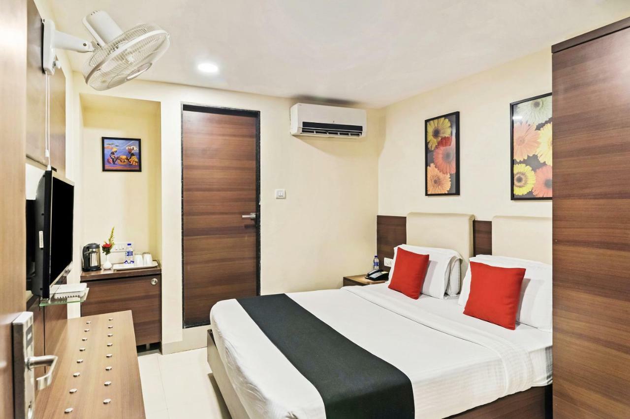 Hotel Concord Galaxy Мумбай Екстериор снимка