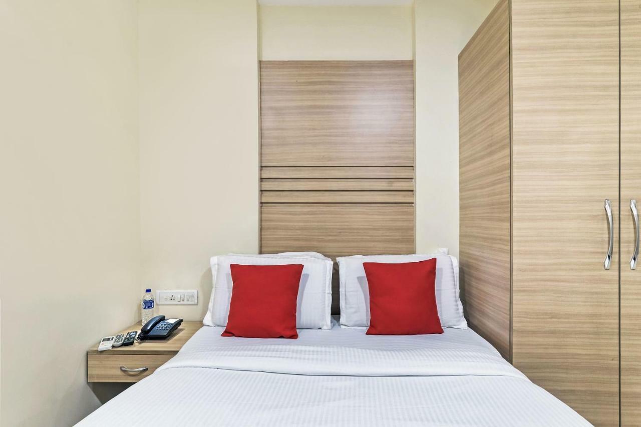 Hotel Concord Galaxy Мумбай Екстериор снимка